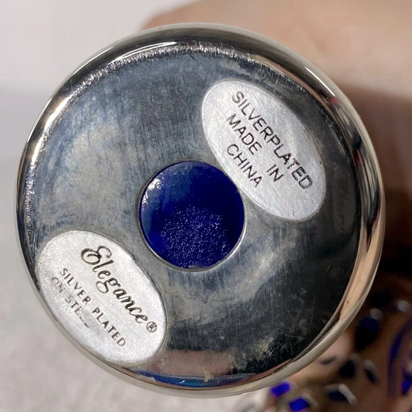 Vintage Avon Silver Plated Royal Sapphire Salt  & Pepper Shakers - Picture 8 of 10